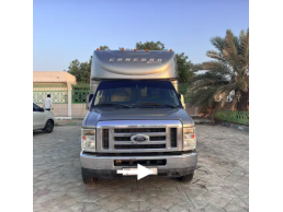 فورد E450 RV للبيع نظيفة جدا 