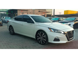 نيسان التيما 2019 أمريكي SR
