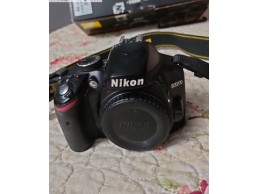  Nikon D3200 بحالة ممتازة وبسعر خرافي 