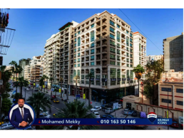 بالاسكندرية شقة للبيع (235م) سبورتنج فيو مفتوح علي الشارع