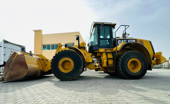 بلدوزر caterpiller 972 M 2015