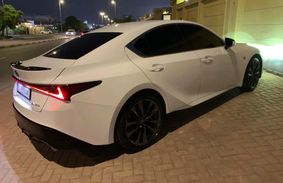 Lexus IS 350 F-Sport Platinum ليكسس اي اس 350 بلاتينيوم