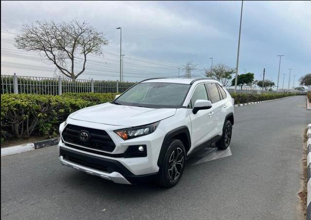 Toyota RAv4 XLE 2022 Gulf Model 16000kms + 5 Years Toyota Warranty , Full Options ,1 User