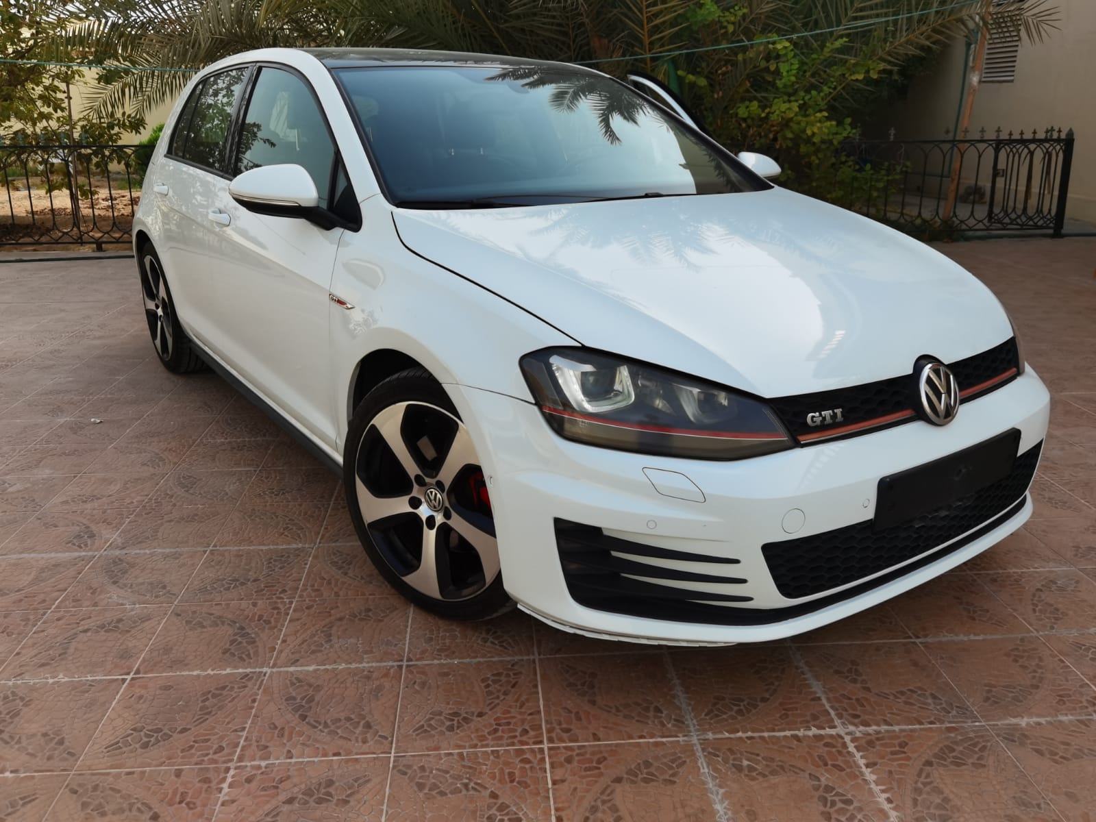 فلكسواجن جولف GTI اول مالك خليجي